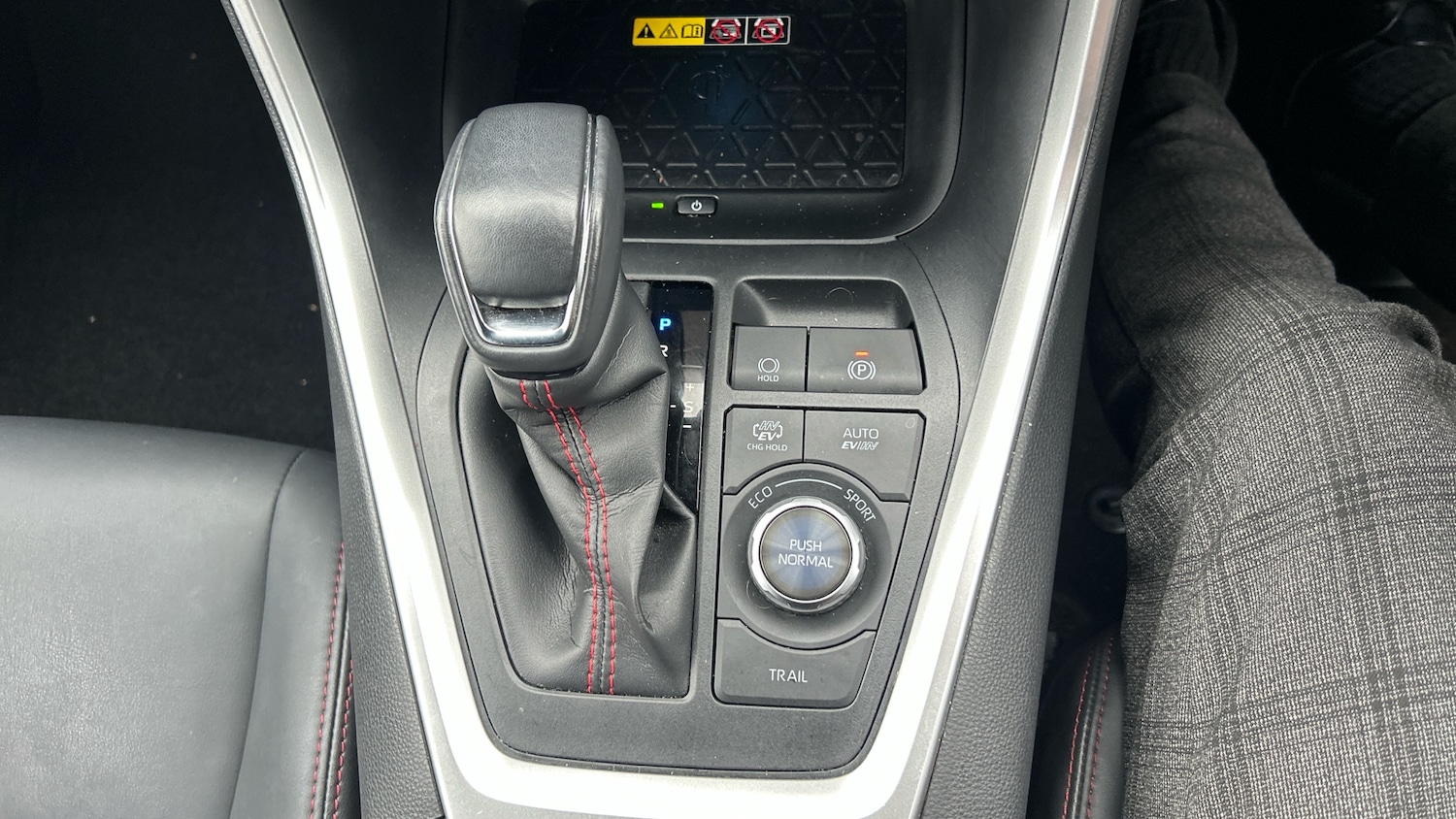 Used Toyota RAV4 2022 for sale - 77023956: Photo 43