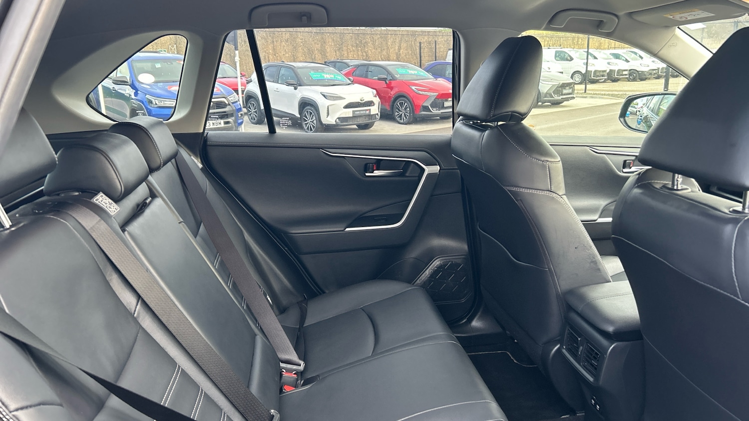 Used Toyota RAV4 2020 for sale - 77392105: Photo 12