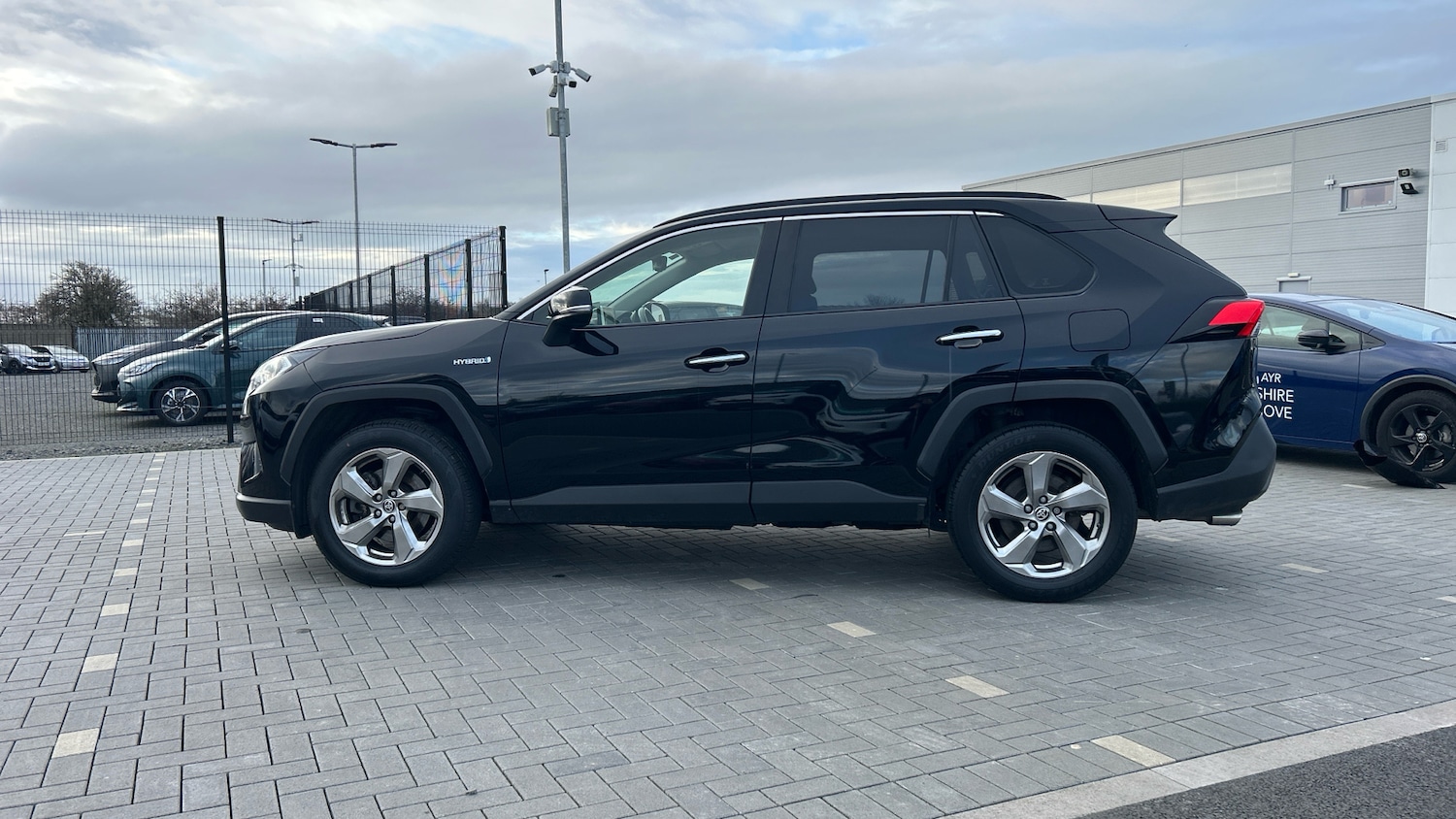 Used Toyota RAV4 2020 for sale - 77392105: Photo 17