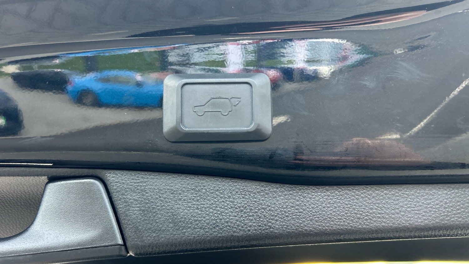 Used Toyota RAV4 2020 for sale - 77392105: Photo 26