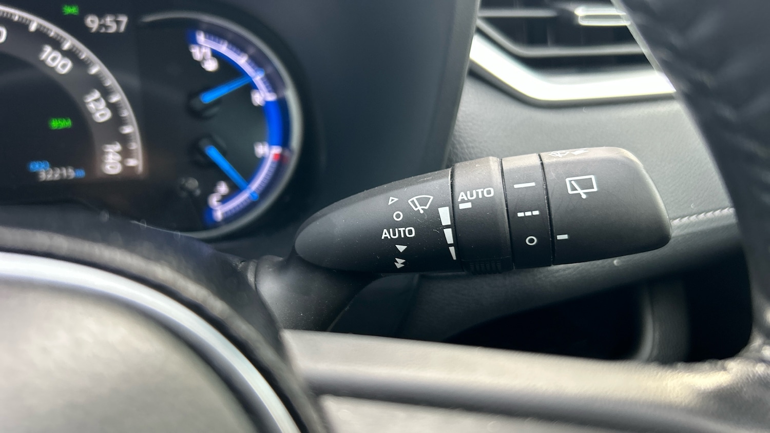 Used Toyota RAV4 2020 for sale - 77392105: Photo 39