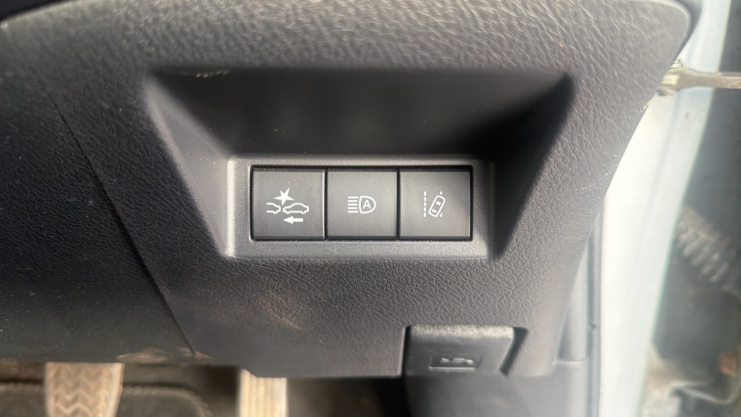 Used Toyota Yaris 2018 for sale - 78010922: Photo 28