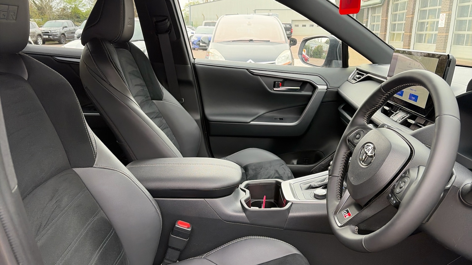 Used Toyota RAV4 2025 for sale - 78152900: Photo 12