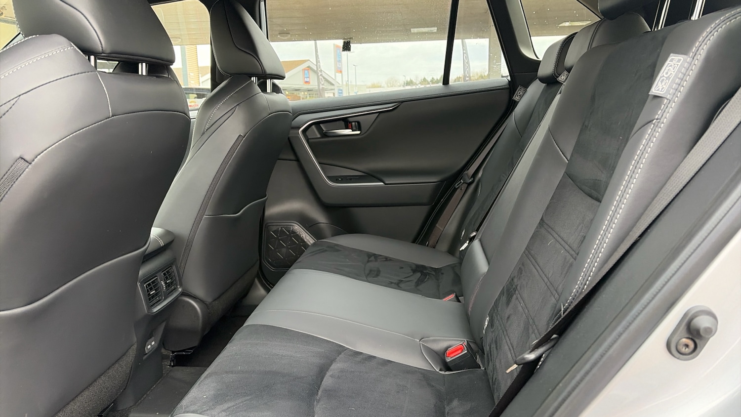 Used Toyota RAV4 2025 for sale - 78152900: Photo 15