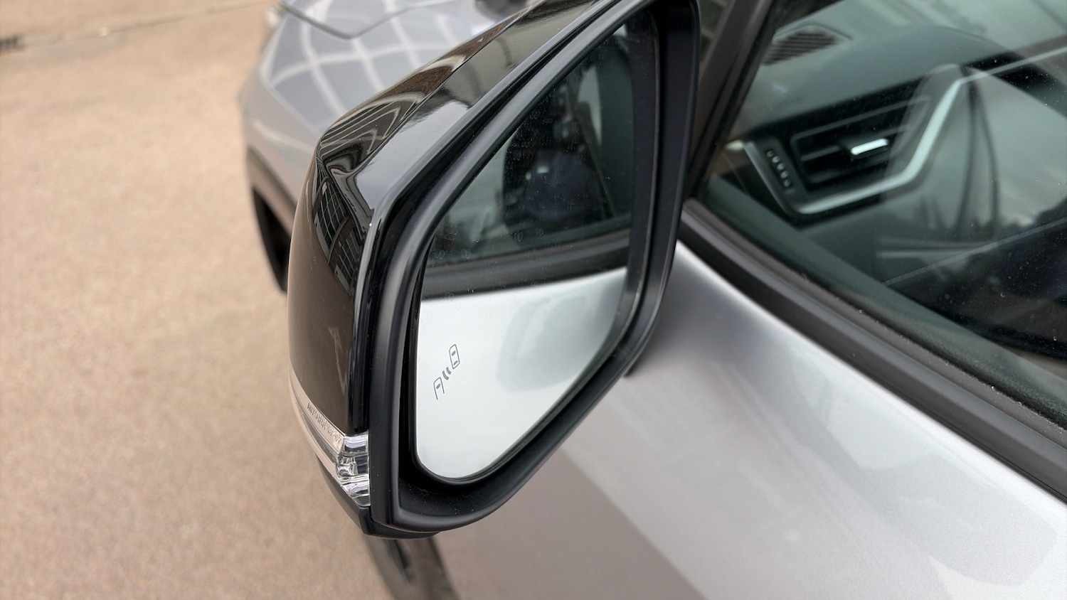 Used Toyota RAV4 2025 for sale - 78152900: Photo 56