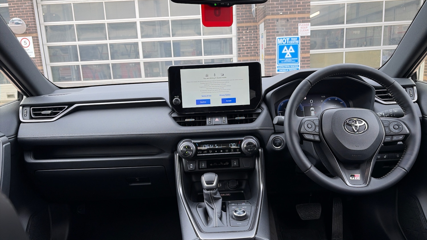 Used Toyota RAV4 2025 for sale - 78152900: Photo 6