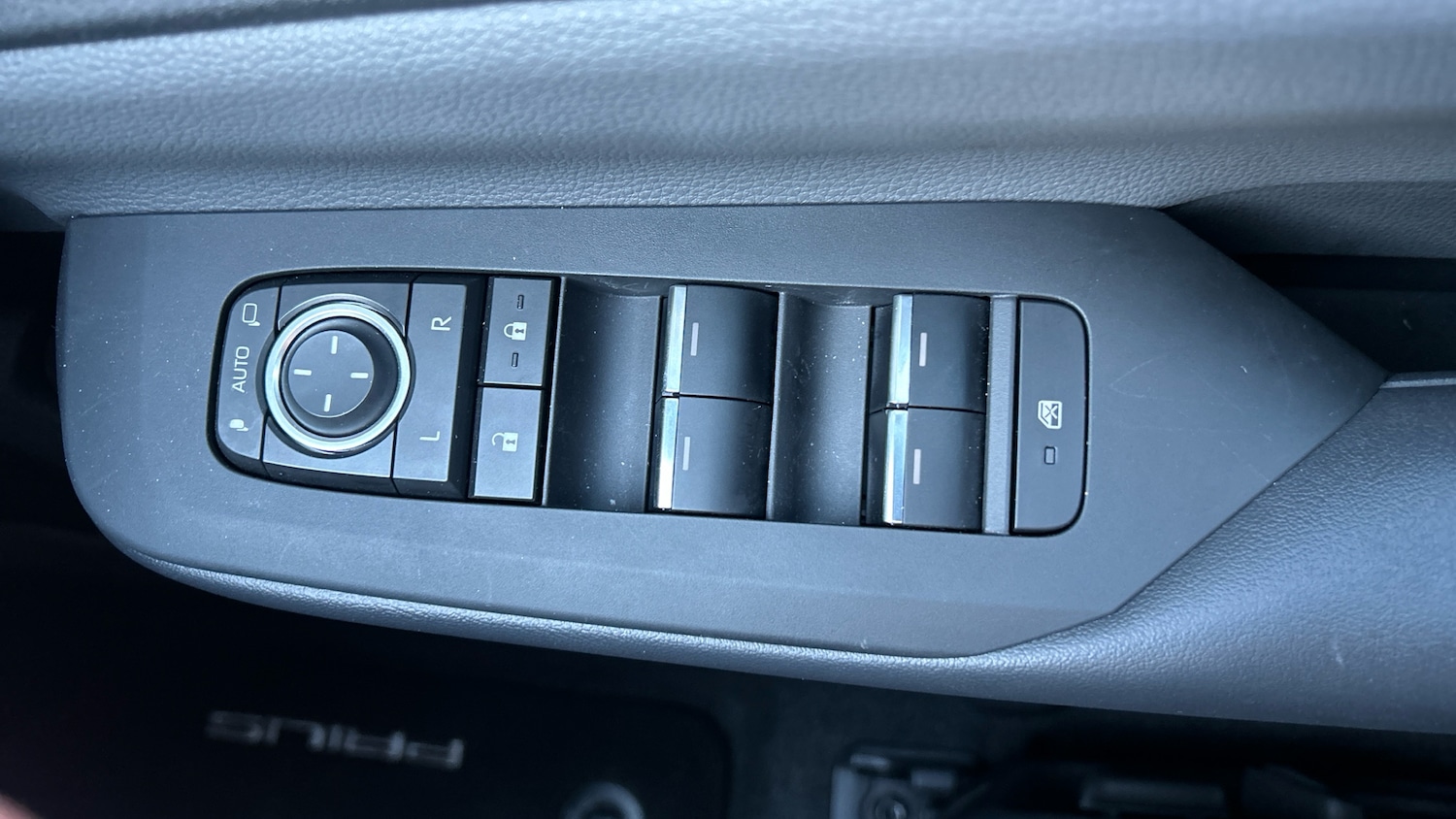 Used Toyota Prius 2025 for sale - 77179897: Photo 40