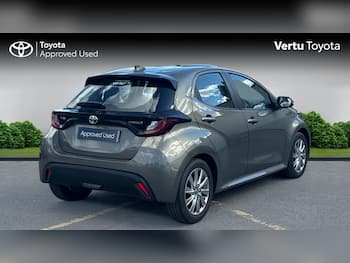 Used Toyota Yaris 2023 for sale - 79692803: Photo