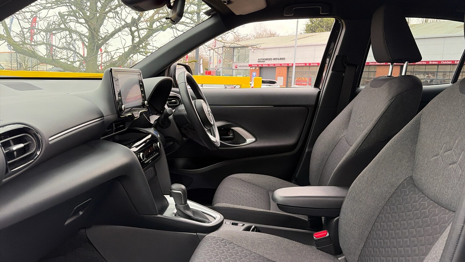 Used Toyota Yaris Cross 2023 for sale - 77366062: Photo 10