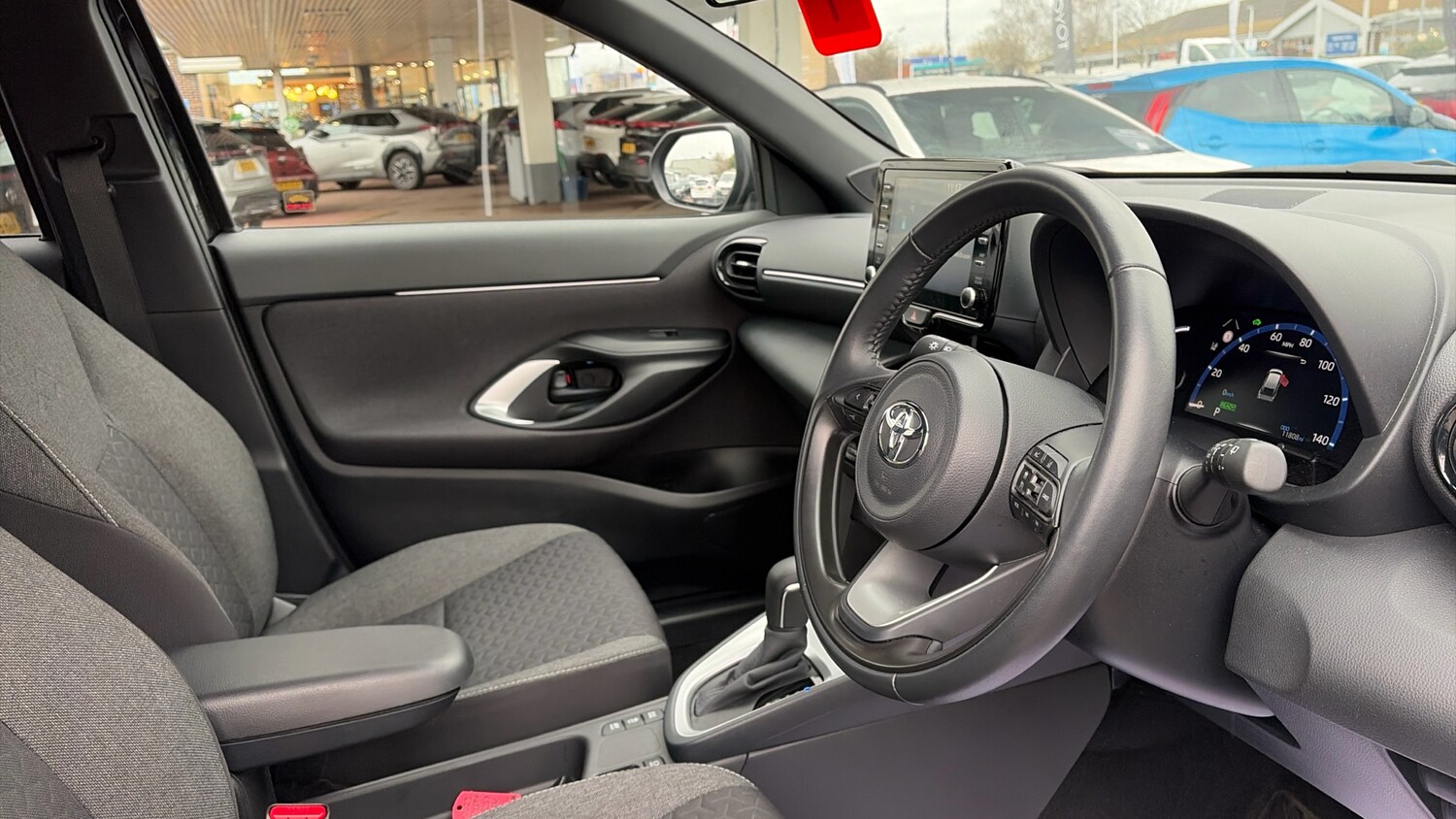 Used Toyota Yaris Cross 2023 for sale - 77366062: Photo 11