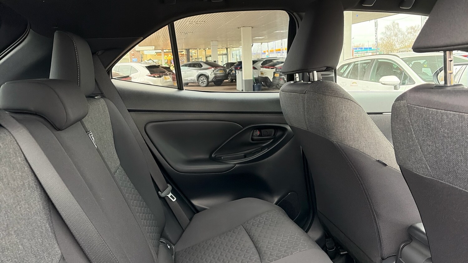 Used Toyota Yaris Cross 2023 for sale - 77366062: Photo 12