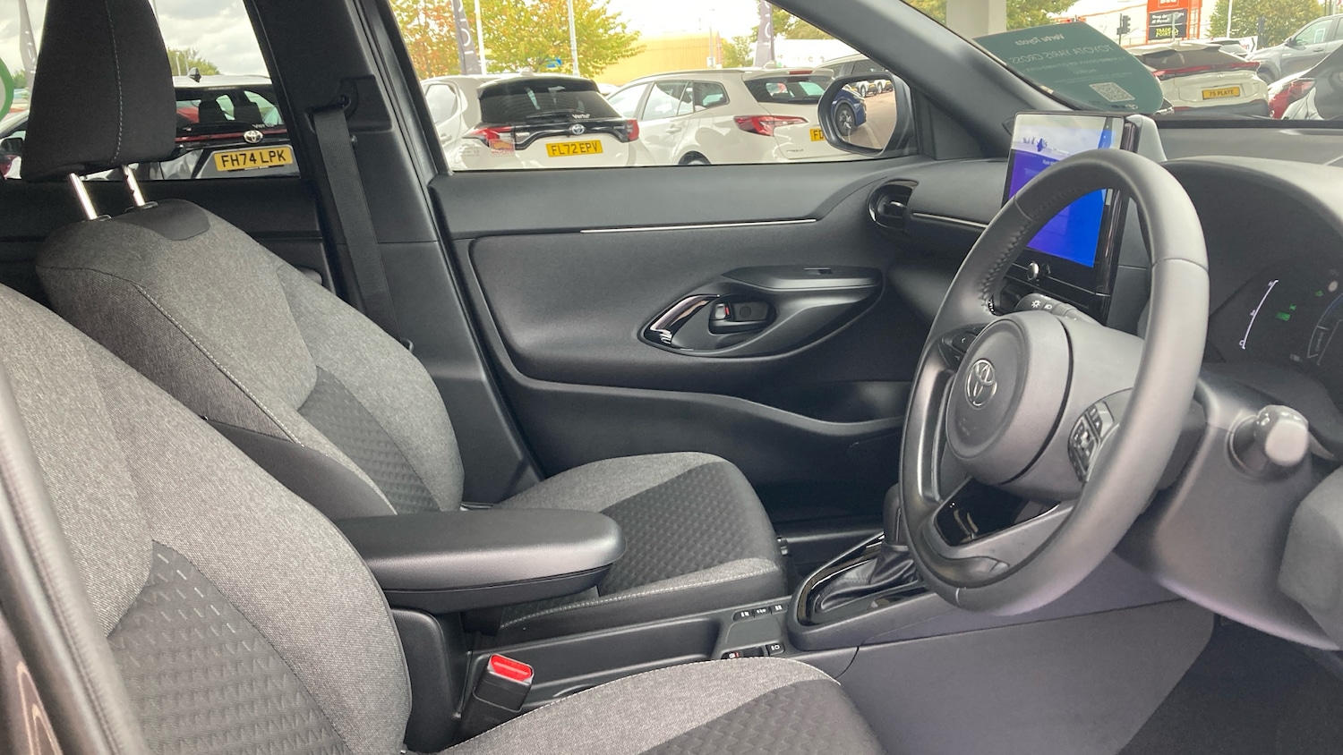 Used Toyota Yaris Cross 2025 for sale - 76079682: Photo 11