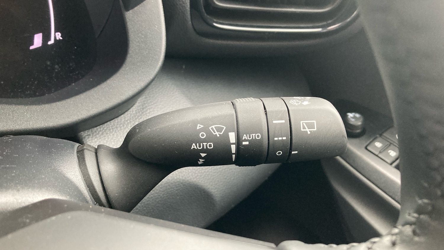 Used Toyota Yaris Cross 2025 for sale - 76079682: Photo 50