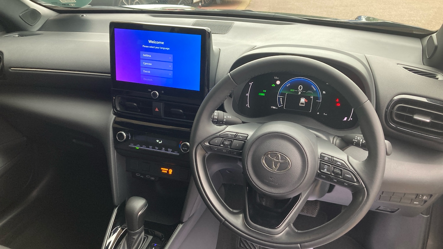 Used Toyota Yaris Cross 2025 for sale - 76079682: Photo 6