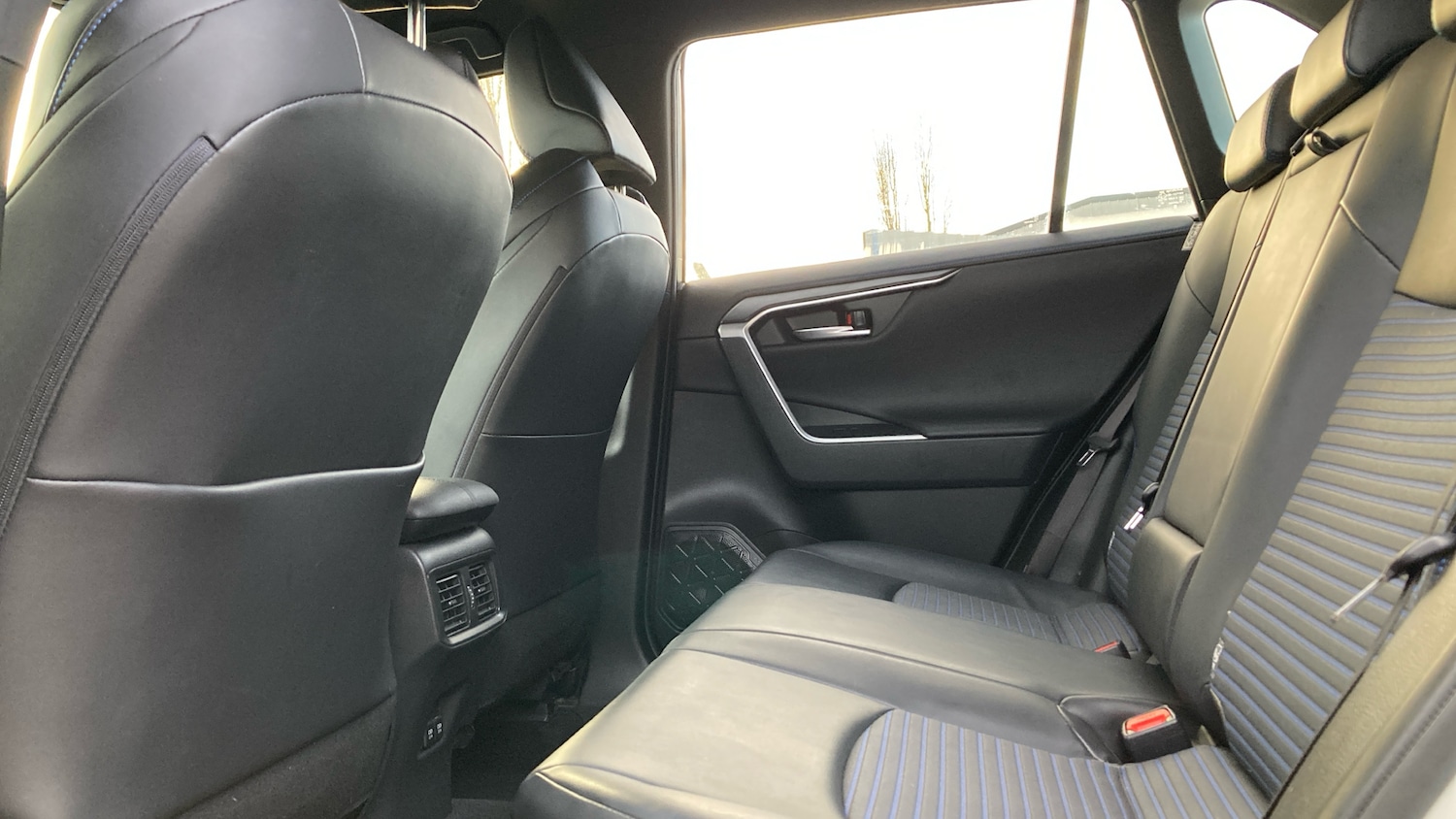 Used Toyota RAV4 2020 for sale - 77438156: Photo 13