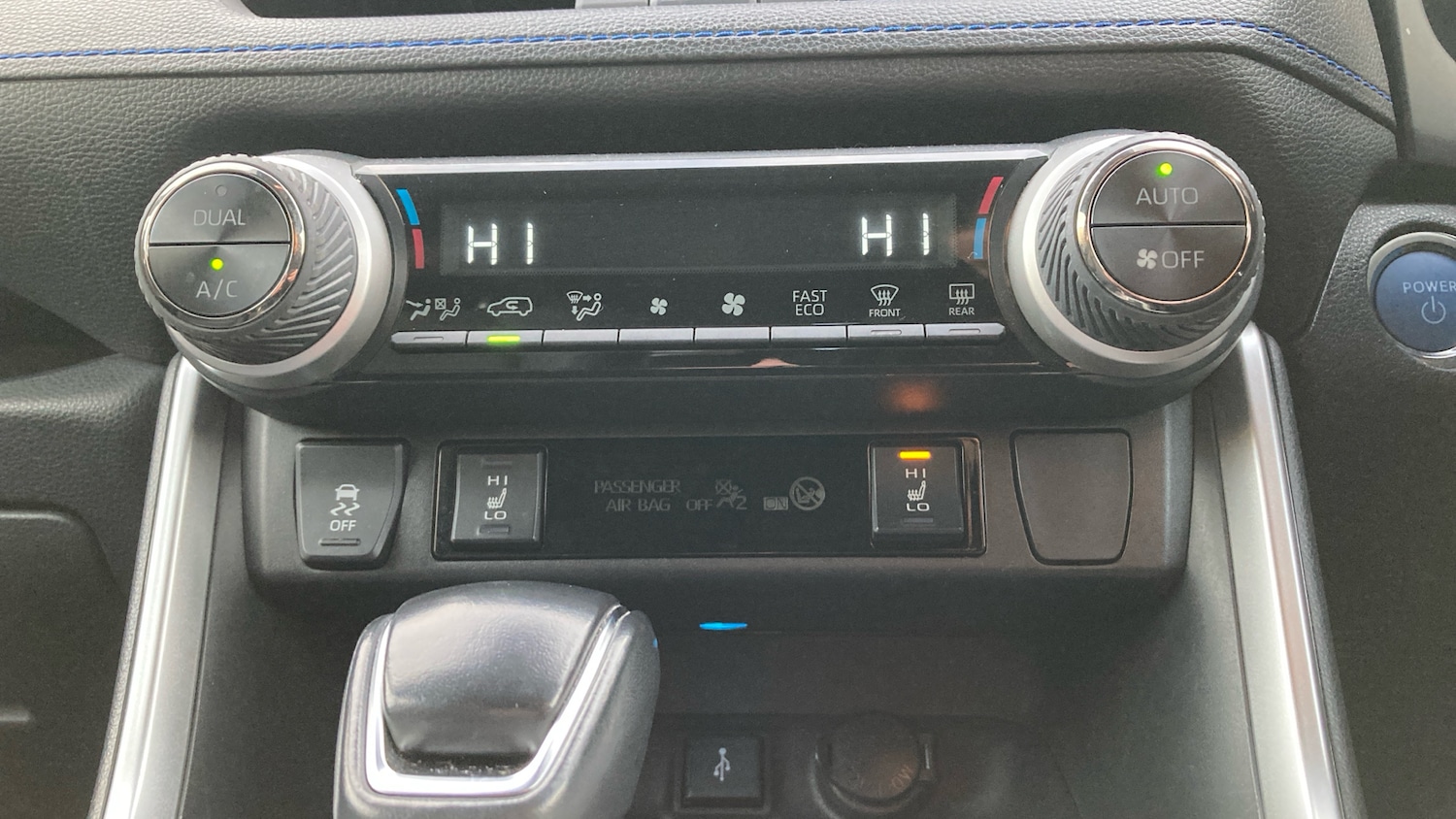 Used Toyota RAV4 2020 for sale - 77438156: Photo 40