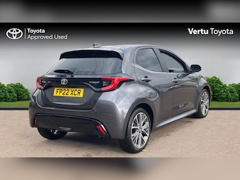 Used Toyota Yaris 2022 for sale - 76255253: Photo 2