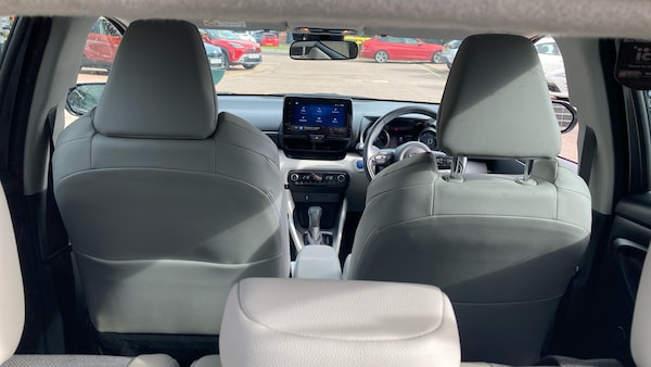 Used Toyota Yaris 2022 for sale - 76255253: Photo 40