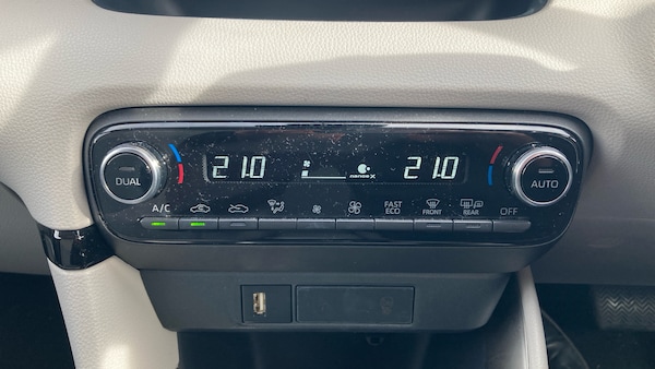 Used Toyota Yaris 2022 for sale - 76255253: Photo 48