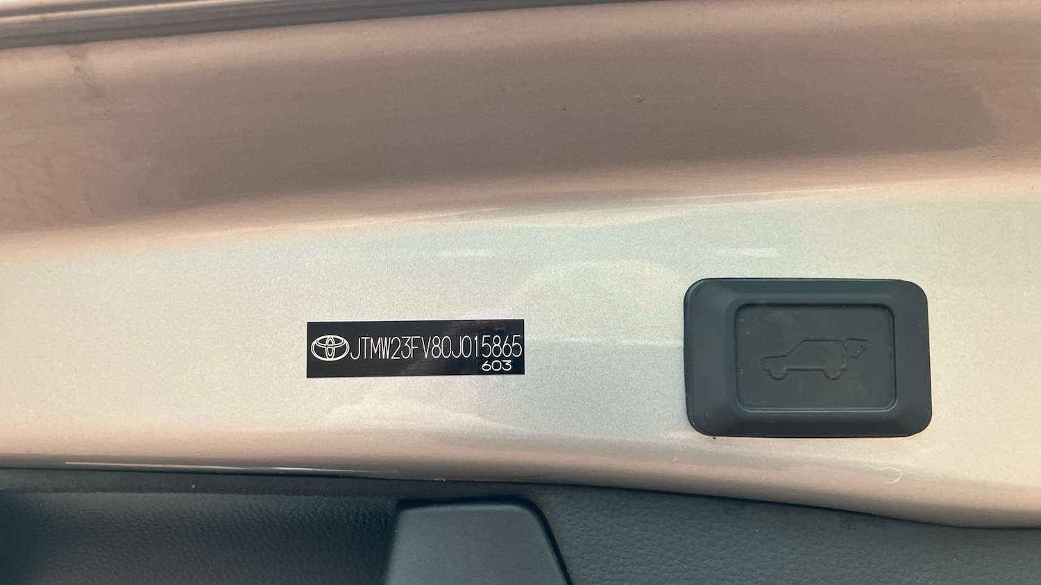 Used Toyota RAV4 2019 for sale - 77233562: Photo 28