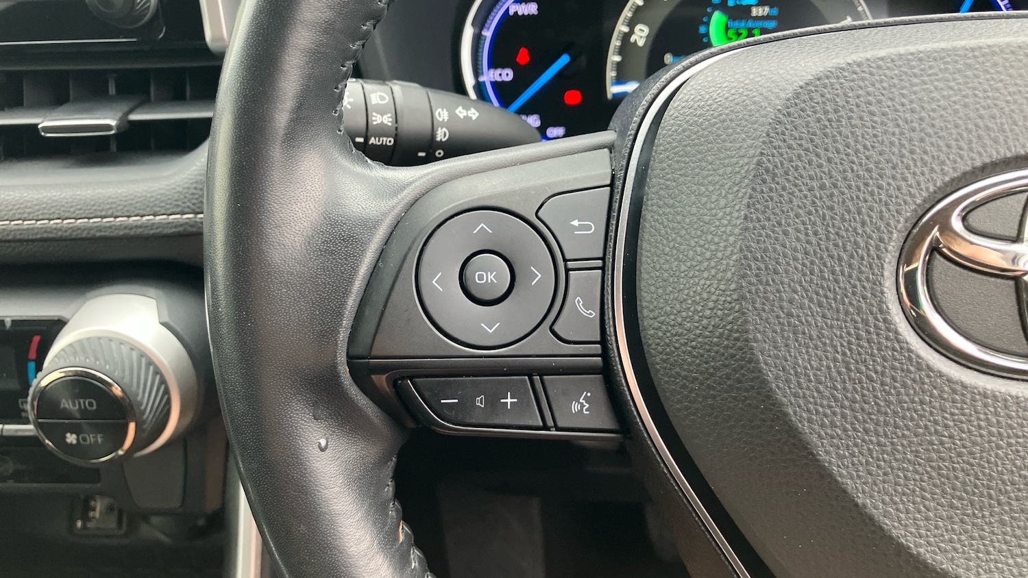 Used Toyota RAV4 2019 for sale - 77233562: Photo 34