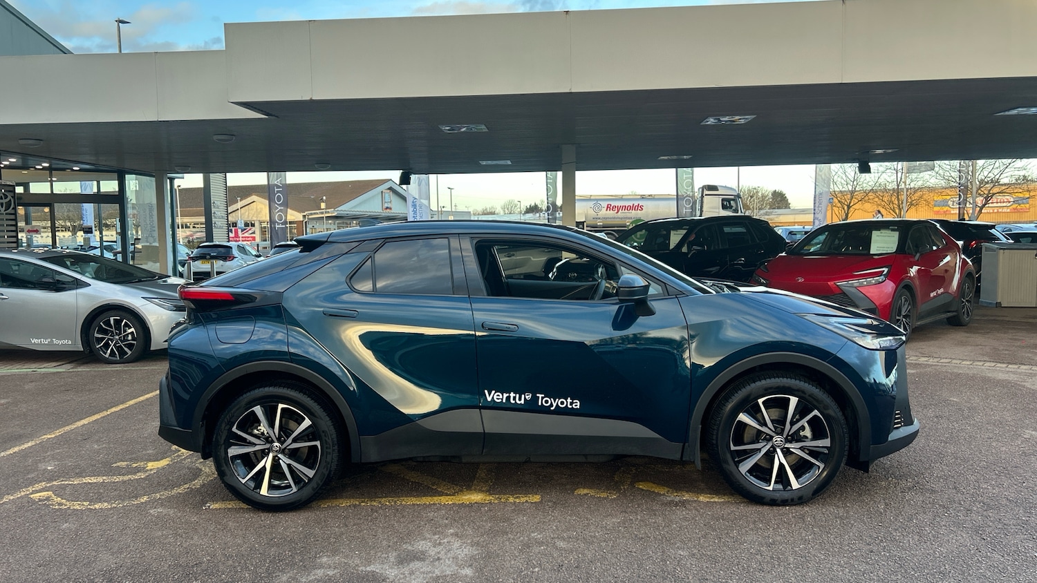 Used Toyota C-HR 2025 for sale - 77271283: Photo 16