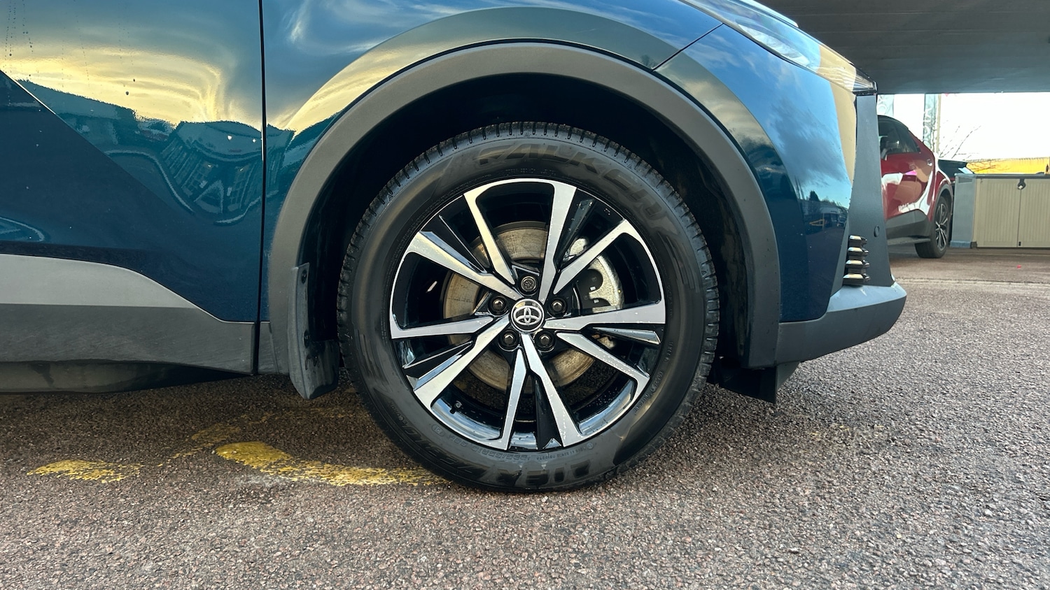 Used Toyota C-HR 2025 for sale - 77271283: Photo 18