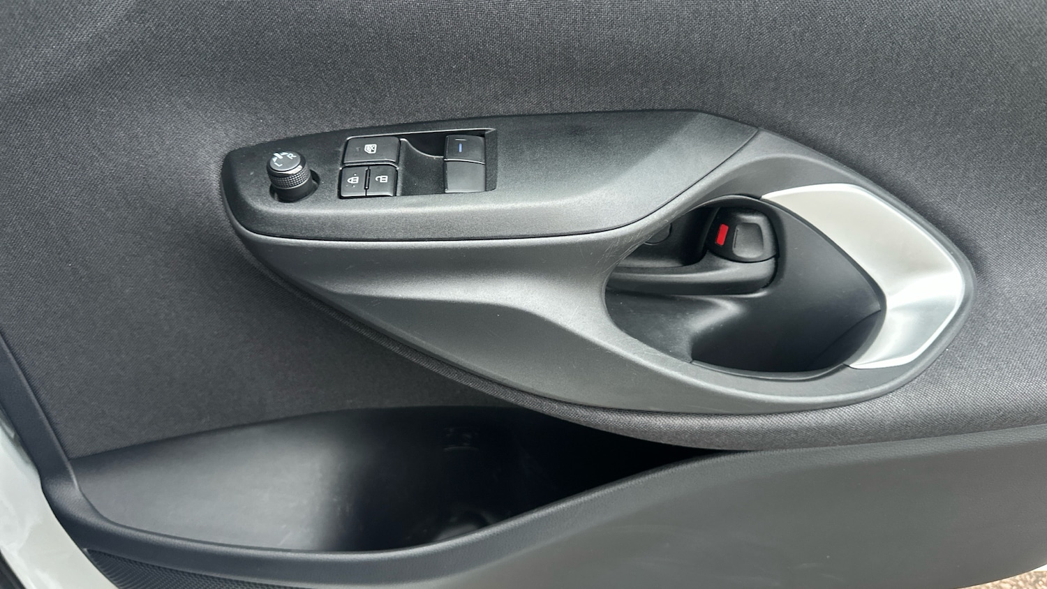 Used Toyota Yaris 2022 for sale - 77298171: Photo 22