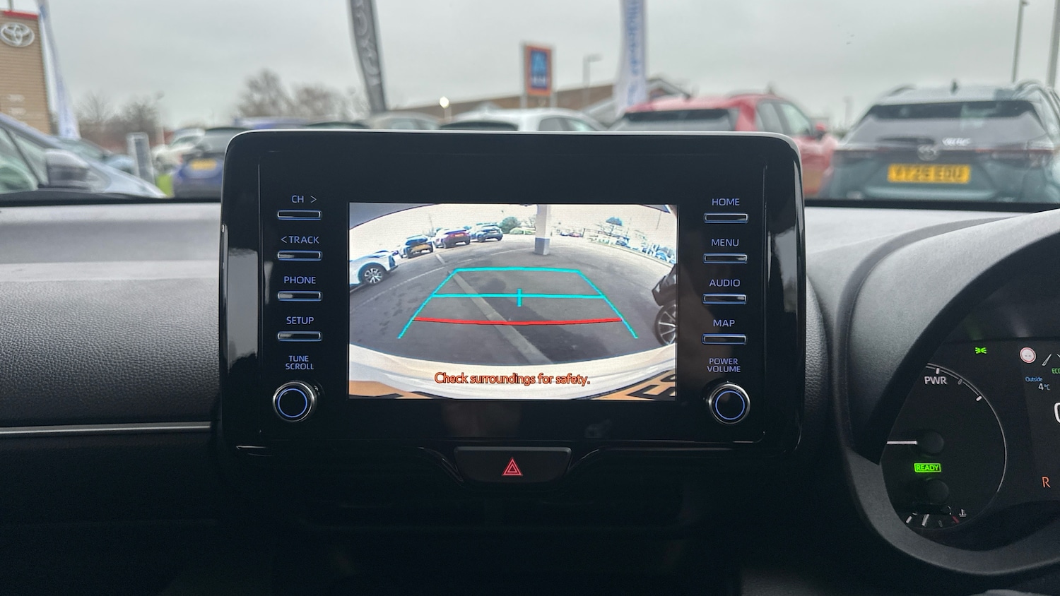 Used Toyota Yaris 2022 for sale - 77298171: Photo 43