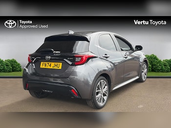 Used Toyota Yaris 2024 for sale - 77280111: Photo