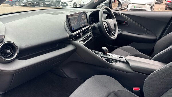 Used Toyota C-HR 2024 for sale - 75653262: Photo 10