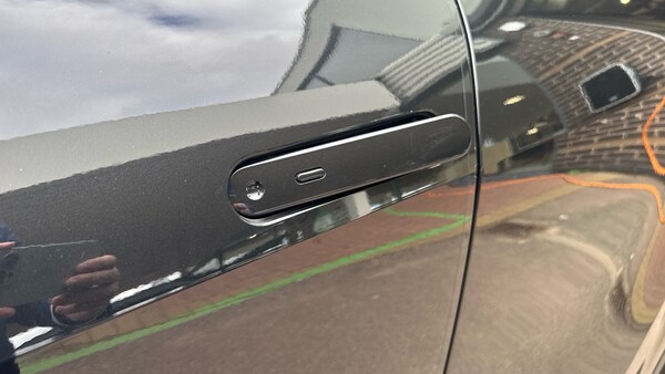 Used Toyota C-HR 2024 for sale - 75653262: Photo 24