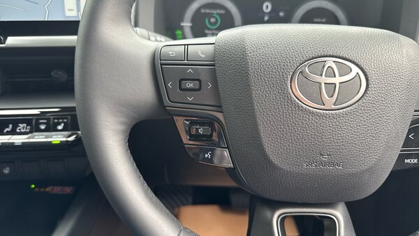 Used Toyota C-HR 2024 for sale - 75653262: Photo 33