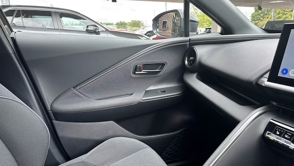 Used Toyota C-HR 2024 for sale - 75653262: Photo 40