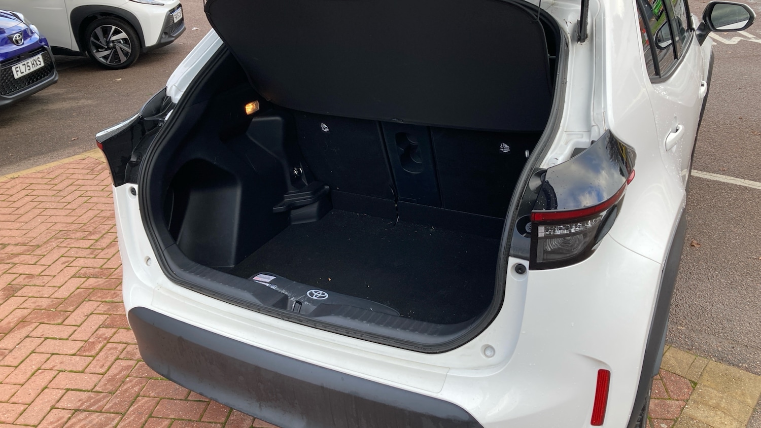 Used Toyota Yaris Cross 2022 for sale - 76653113: Photo 39