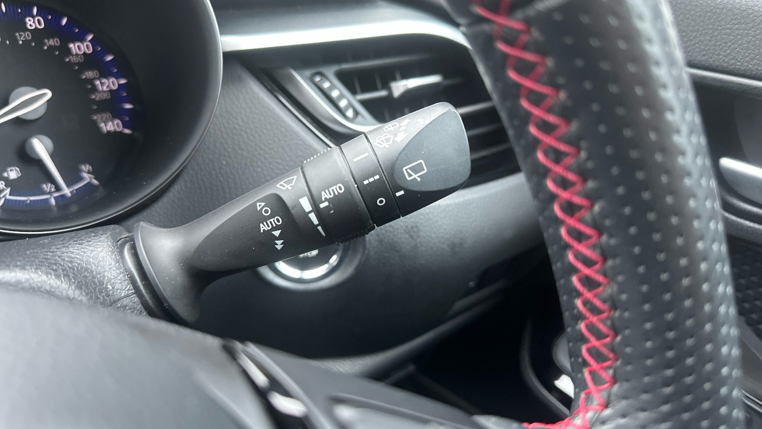 Used Toyota C-HR 2022 for sale - 77592684: Photo 30