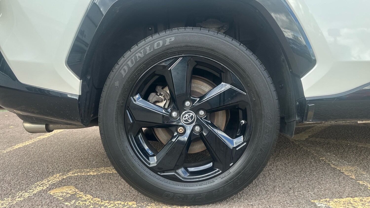 Used Toyota RAV4 2019 for sale - 76640801: Photo 18