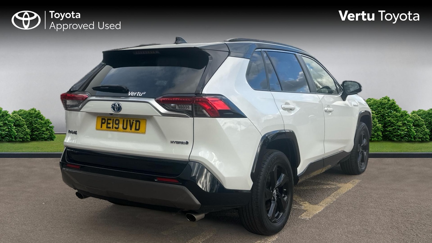 Used Toyota RAV4 2019 for sale - 76640801: Photo 2