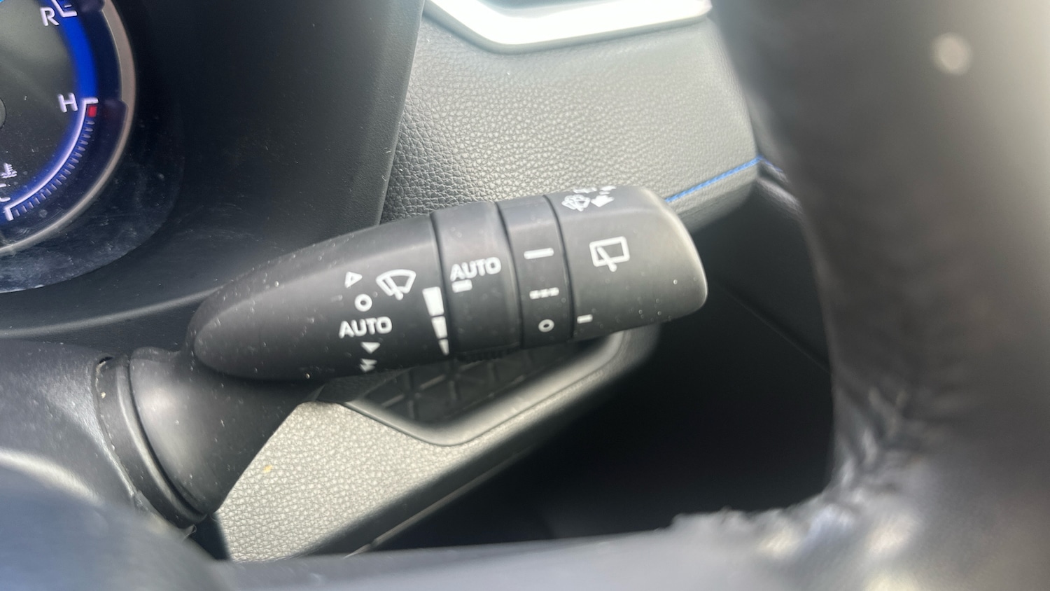 Used Toyota RAV4 2019 for sale - 76640801: Photo 21