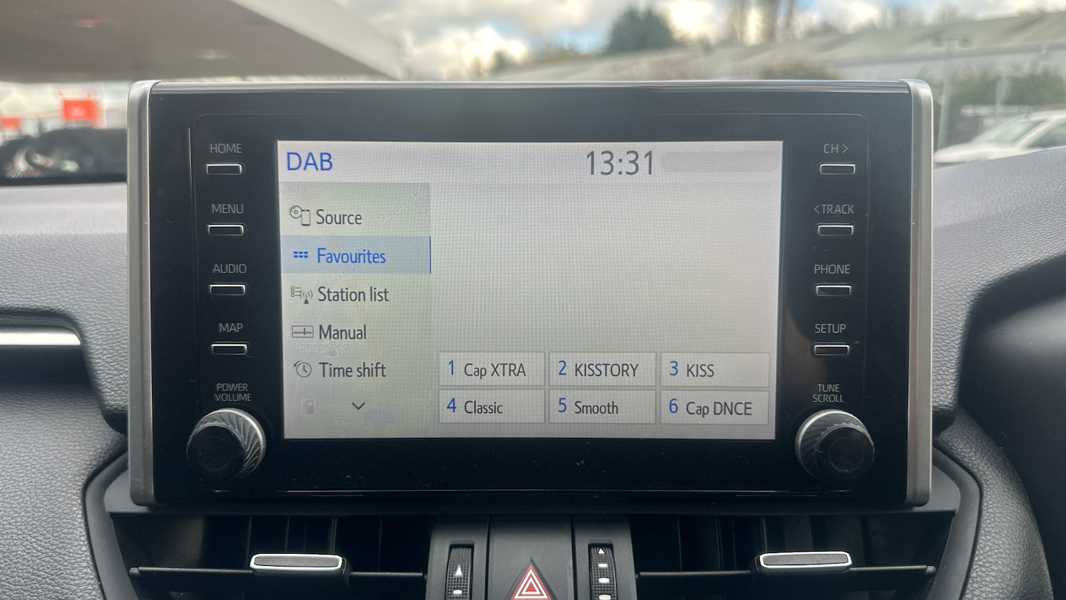 Used Toyota RAV4 2019 for sale - 76640801: Photo 24