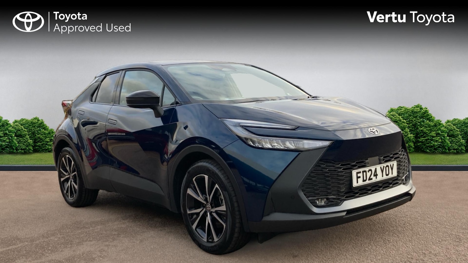 Used Toyota C-HR 2024 for sale - 76504895: Photo 1