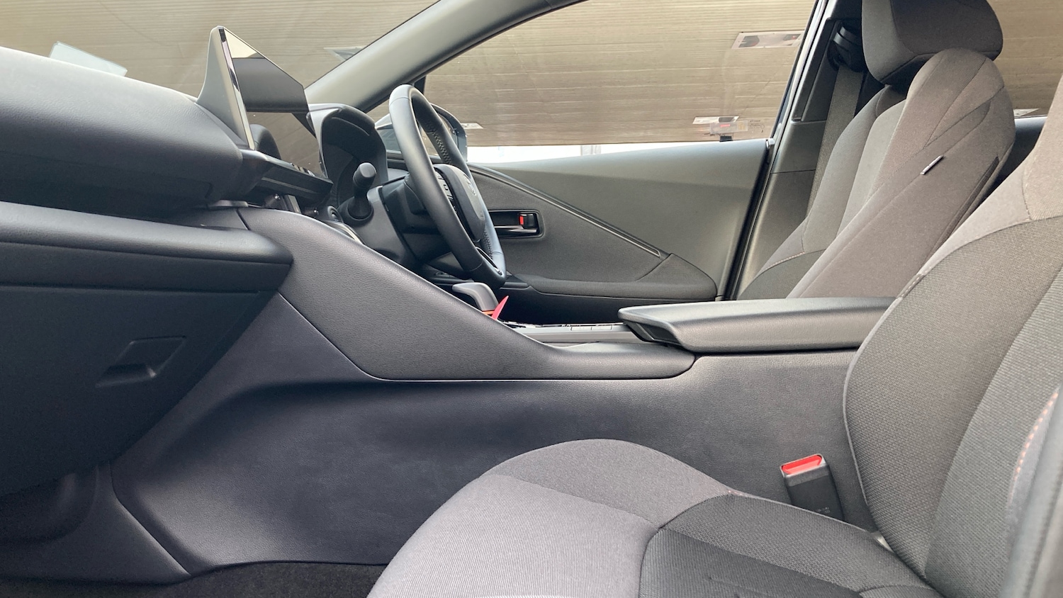 Used Toyota C-HR 2024 for sale - 76504895: Photo 10