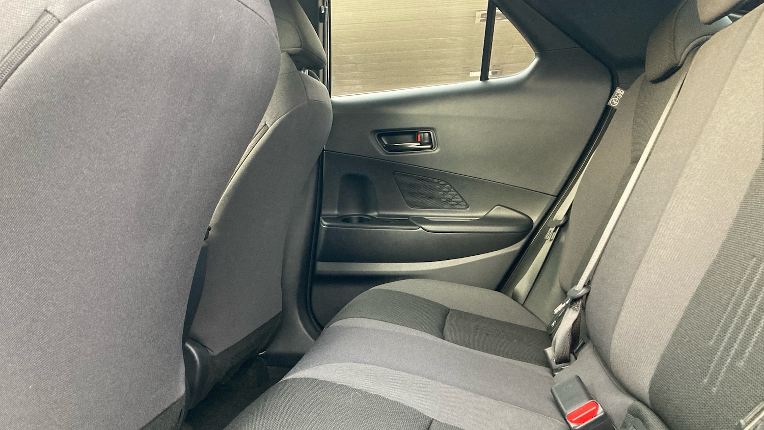 Used Toyota C-HR 2024 for sale - 76504895: Photo 13