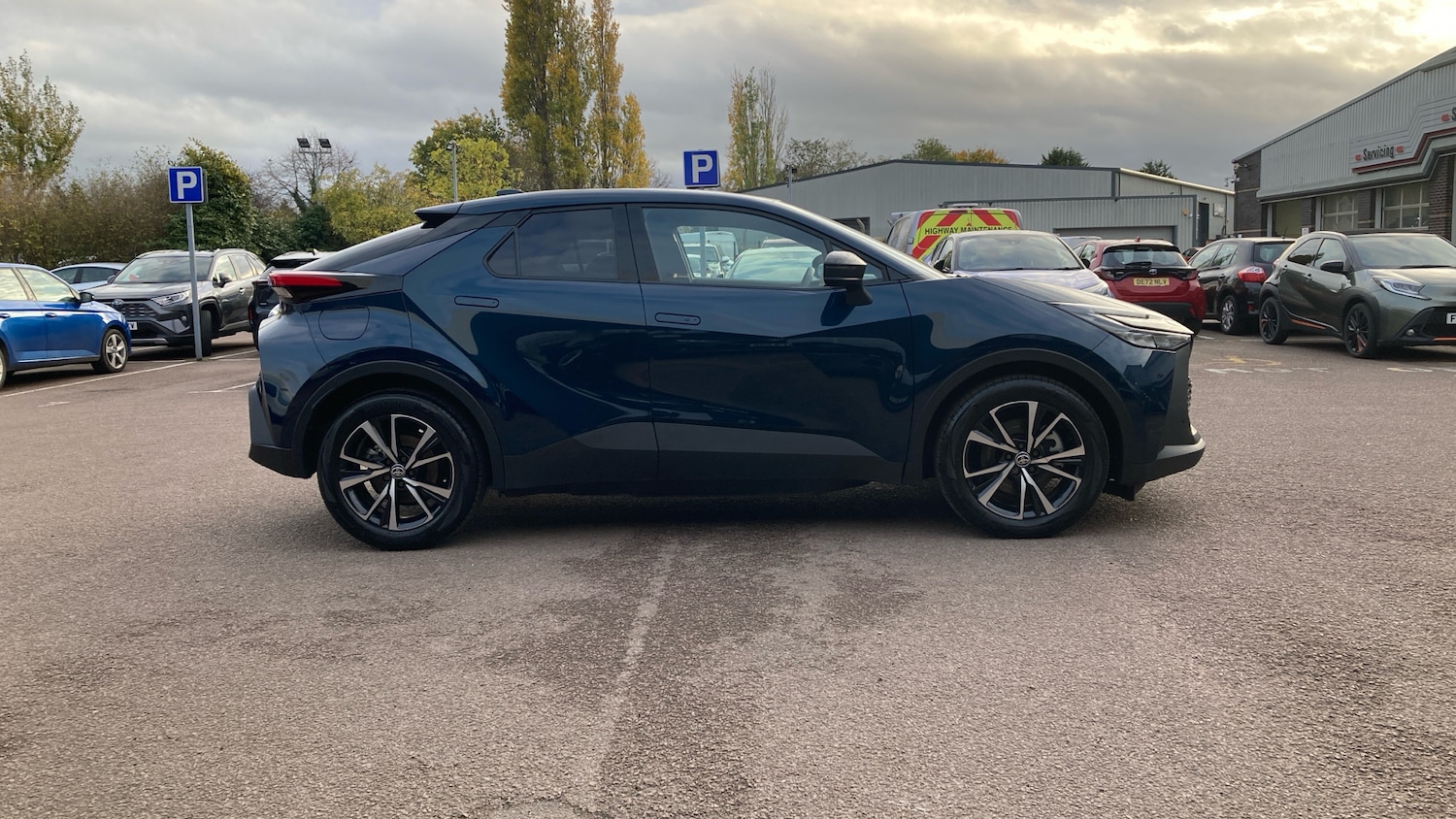 Used Toyota C-HR 2024 for sale - 76504895: Photo 16