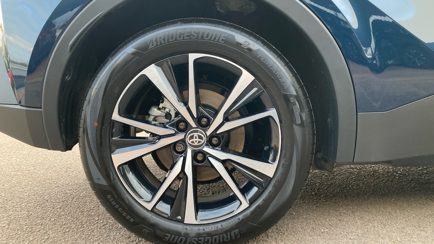 Used Toyota C-HR 2024 for sale - 76504895: Photo 18