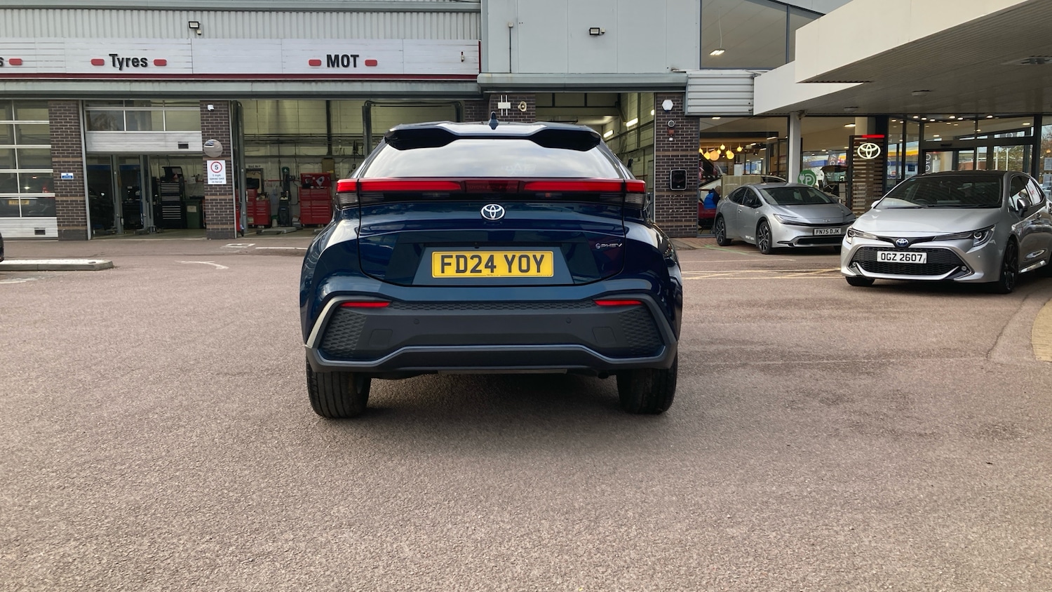 Used Toyota C-HR 2024 for sale - 76504895: Photo 19