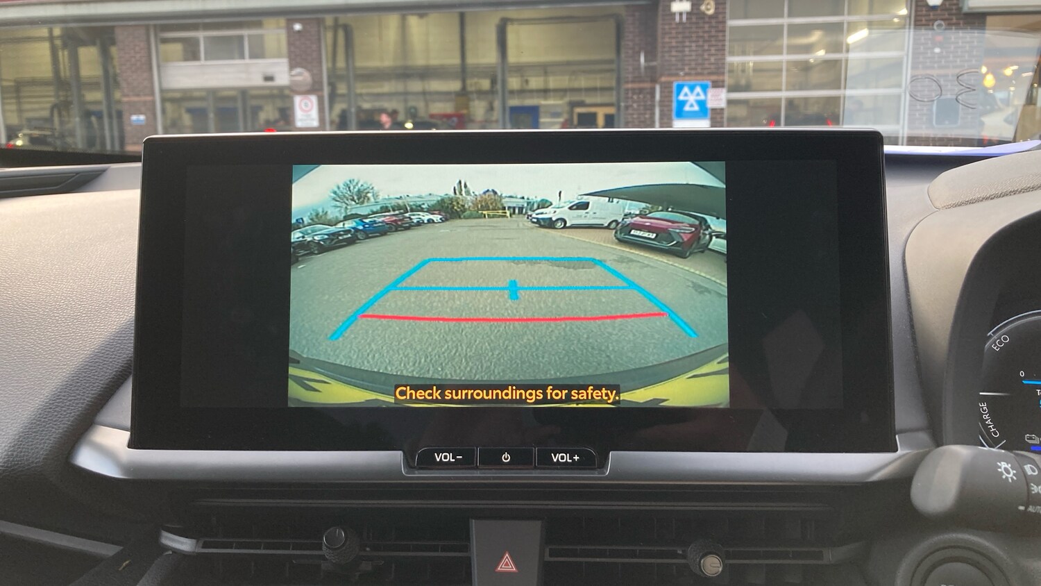 Used Toyota C-HR 2024 for sale - 76504895: Photo 24