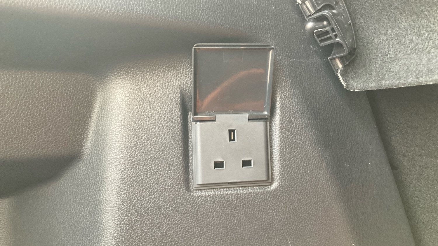 Used Toyota C-HR 2024 for sale - 76504895: Photo 26