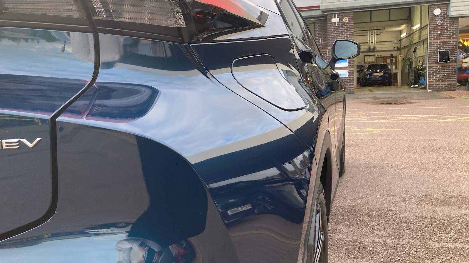 Used Toyota C-HR 2024 for sale - 76504895: Photo 29