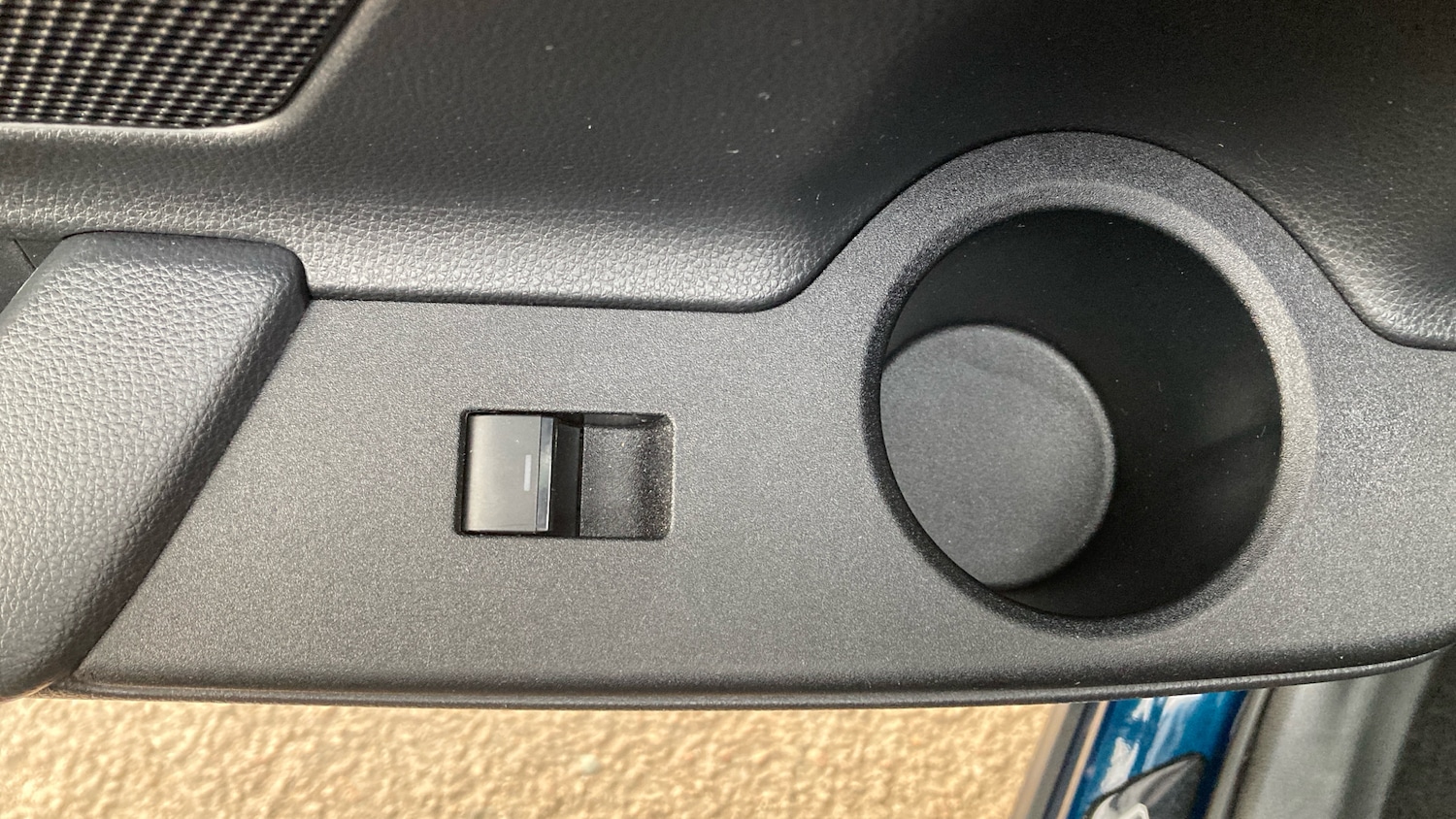 Used Toyota C-HR 2024 for sale - 76504895: Photo 30